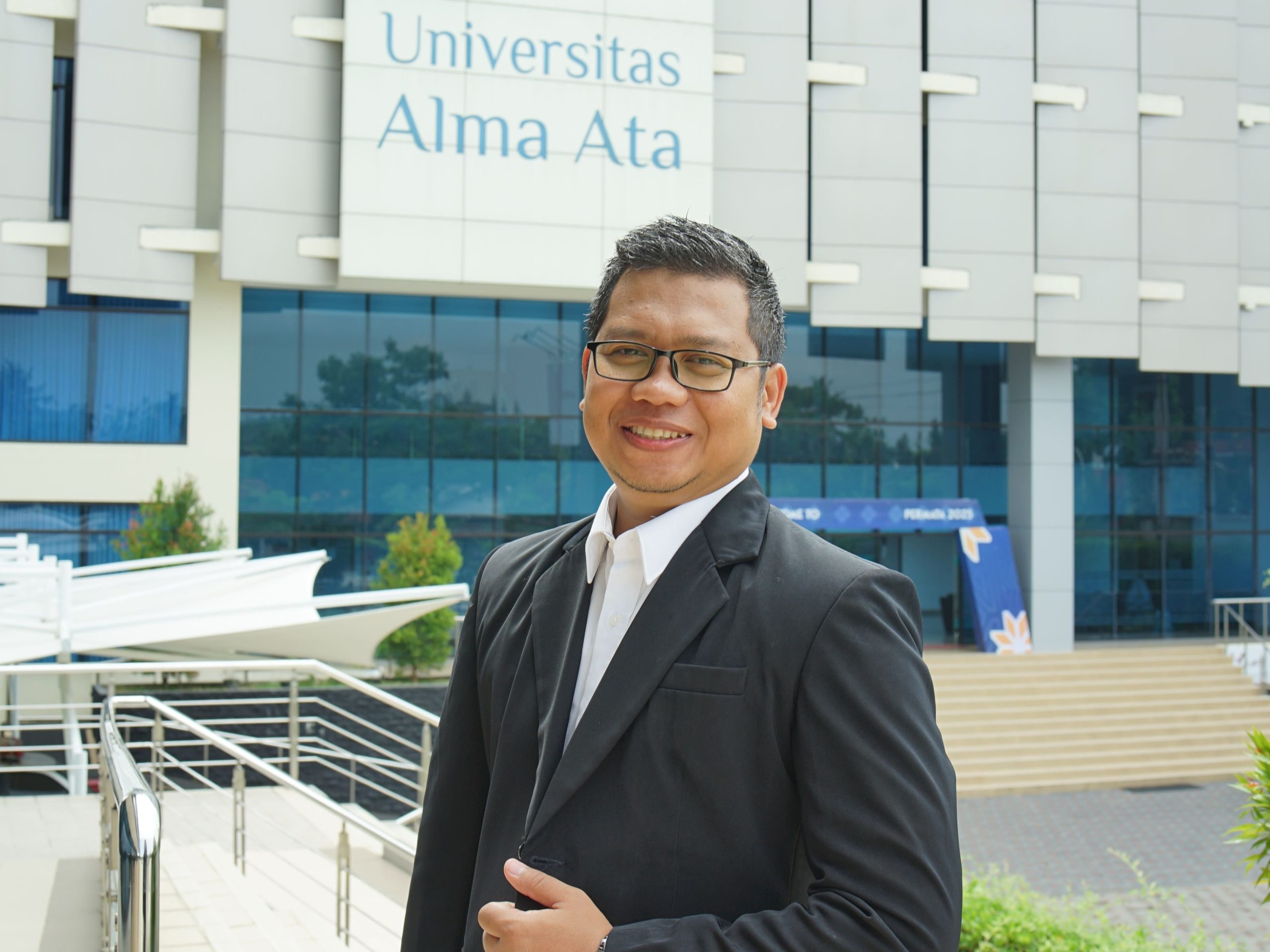 Dhidhin Noer Ady Rahmanto, S.E.I., M.E., AFA.jpg - 2 Ratih Purbowisanti